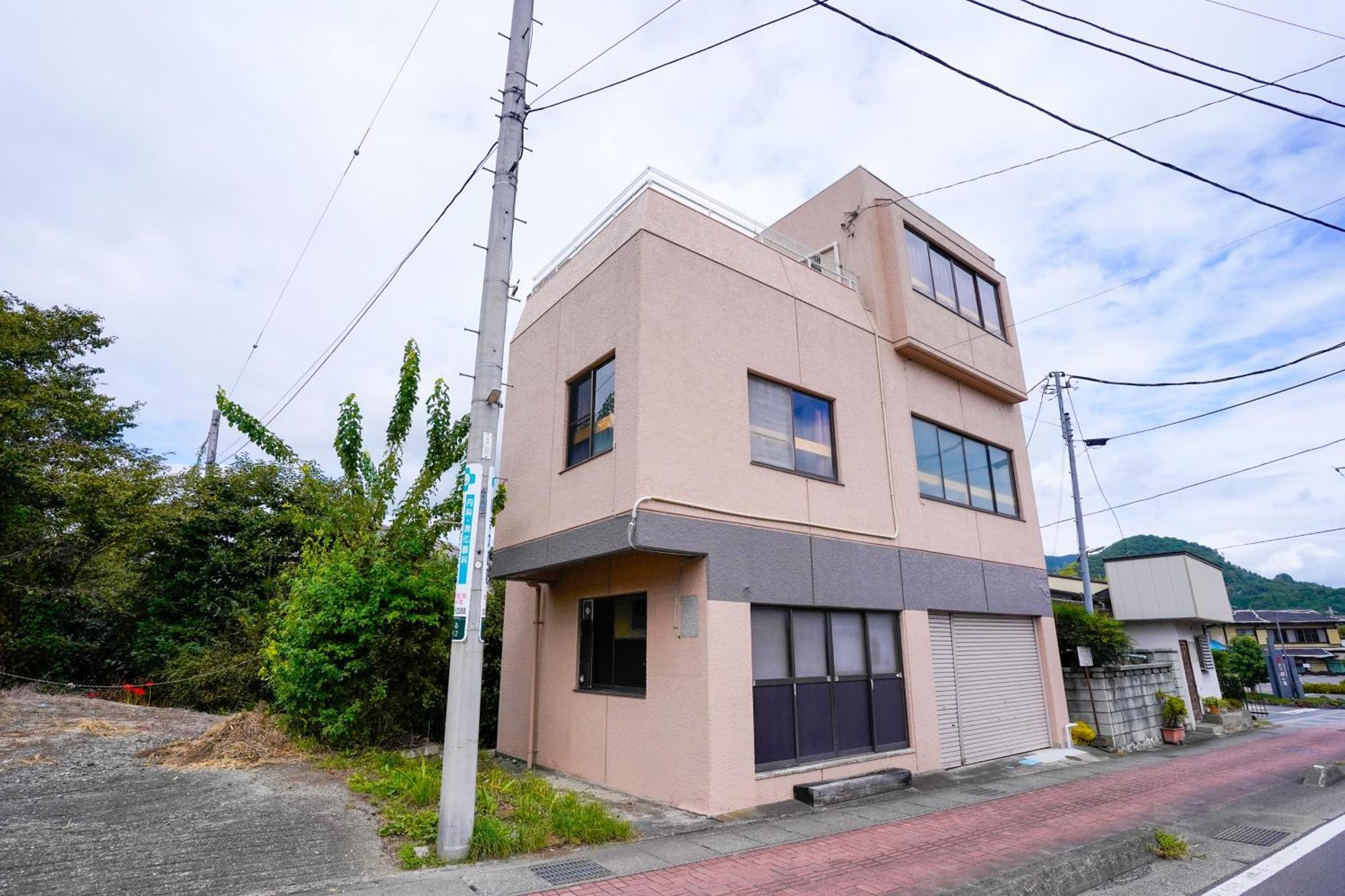 【寿家】3F建 スカイビューテラス付き！新装開店　より道の湯すぐ横 Villa Tsuru Luaran gambar